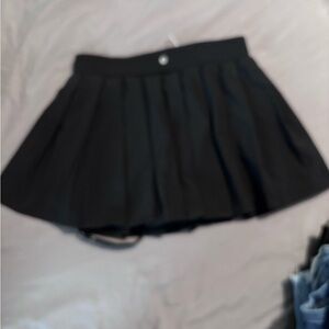 Halara high waisted pleated skirt
